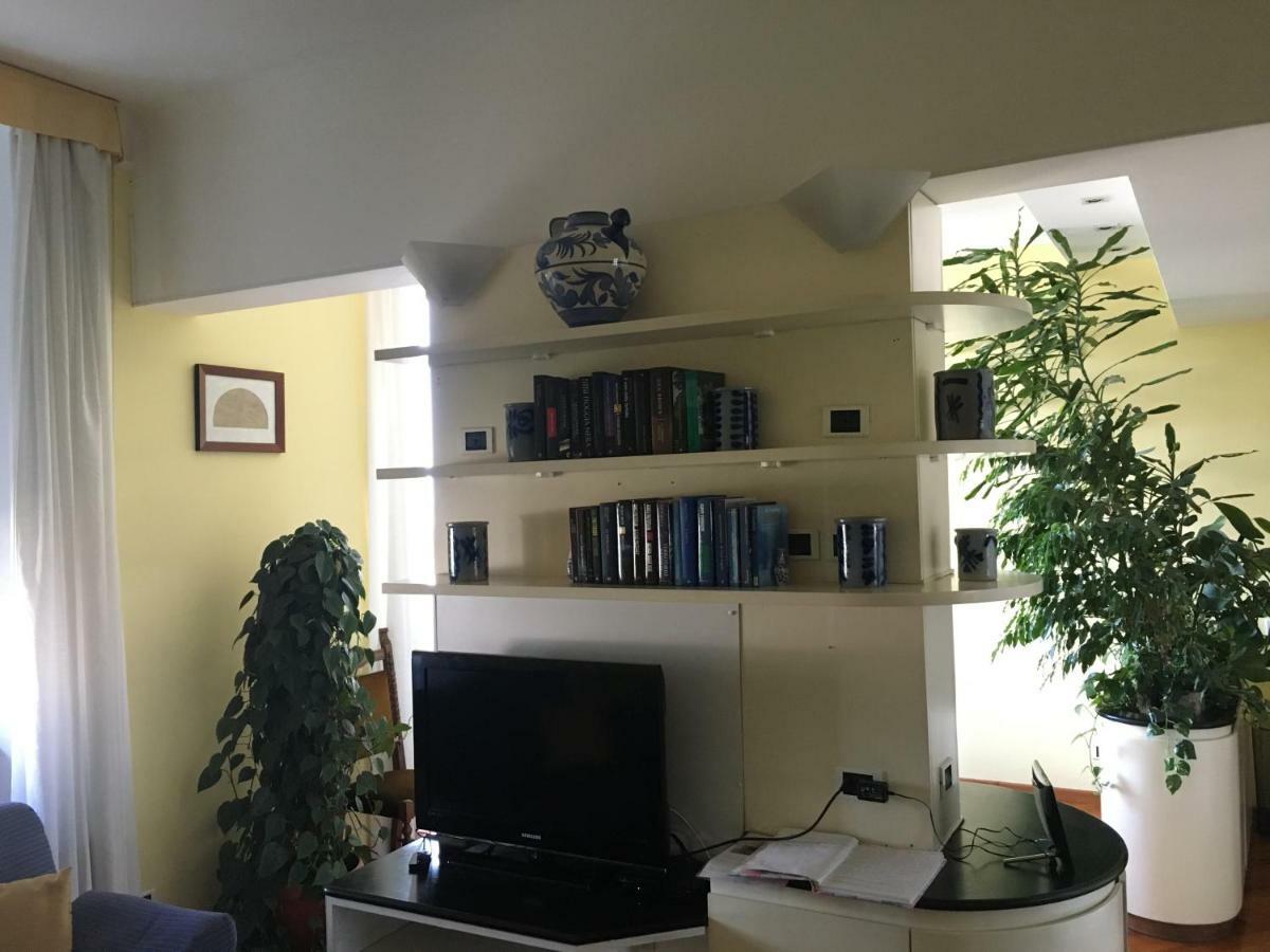 Finestra Su Genova Apartment Bagian luar foto