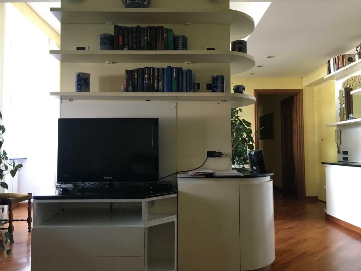 Finestra Su Genova Apartment Bagian luar foto